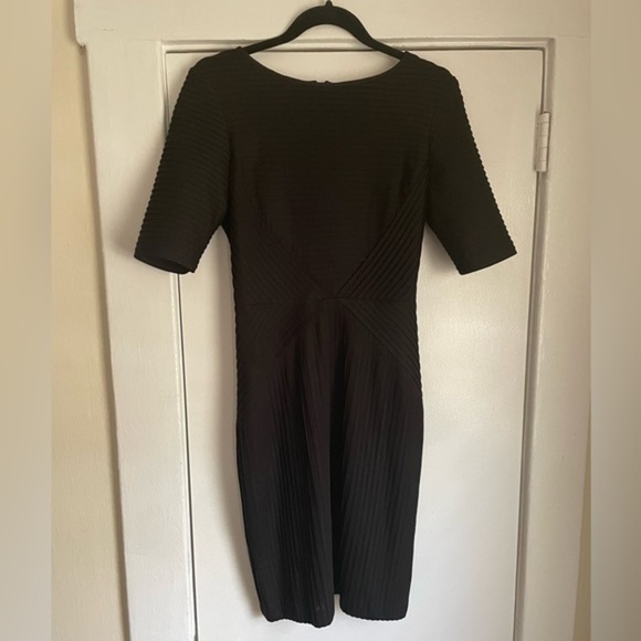 Tahari Black Mini Dress 3/4 sleeve size 4 - Picture 1 of 6